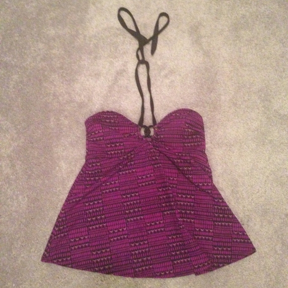 Other - SOLD - 3/$25 🌺🔻Babydoll magenta swim top🔺🏝